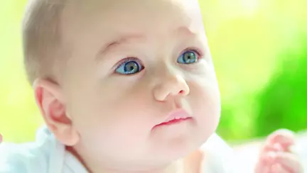 De ce plânge bebe? 5 motive la care nu te aştepţi