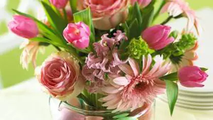 Miroase a primăvară!