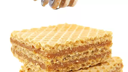 Napolitane cu cremă caramel