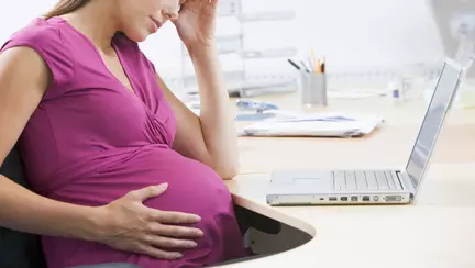 Însărcinată la muncă, cum gestionezi?