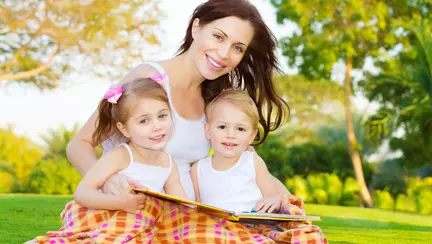 Putem iubi doi copii la fel?