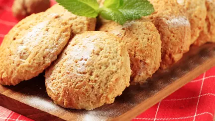 Biscuiți cu ovăz și banană (1 an +) 