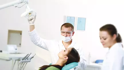 Atenție la dinți, în sarcină!