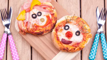 Pizza: fețe vesele
