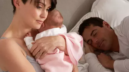 Cuplul în trei: el, ea și copilul