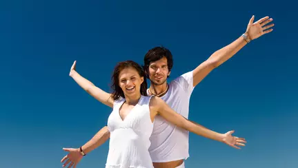 Trăim împreună, locuim separat – modelul Living Apart Together devine fenomen