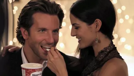 Vedete care se topesc după înghețată