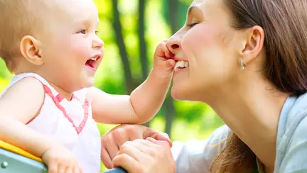 Mami, te rog, nu pleca!