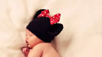 Liniște, Minnie doarme!