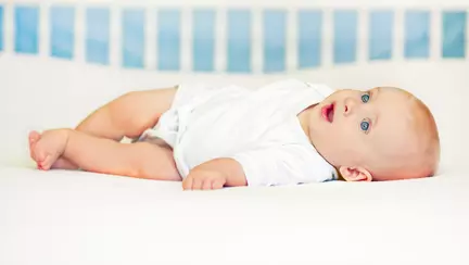 Primele 6 luni: ce poate face bebelușul