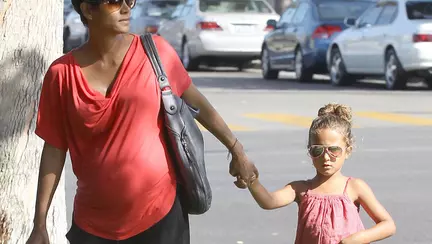 Vedete care au născut după 40 de ani!