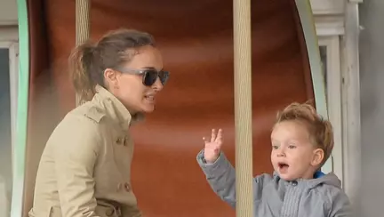 Natalie Portman și Aleph la Paris - uite ce dulce e băiețelul actriței!