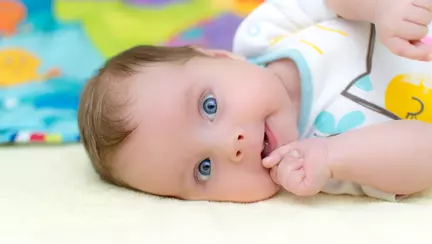 Crustele de lapte (dermatita seboreică)