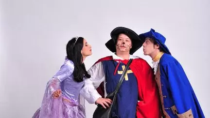 Motanul Încălțat la Teatrul Zurli