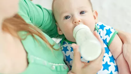 Refluxul gastric la bebeluși 