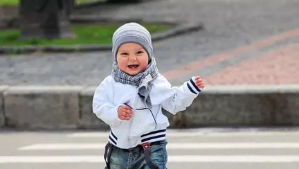 Învaţă-l să circule în siguranţă