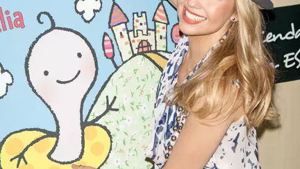 Thalia te învață cum să scapi de suzetă