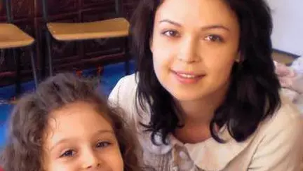 Oui oui: o mamică talentată și fetița ei fac cele mai dragute haine pentru copii