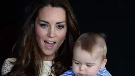 Prințul George dă tonul în modă