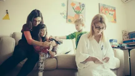 Diminețile unor părinți imperfecți