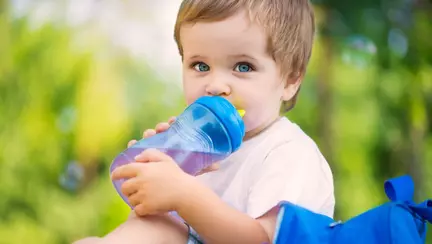 De câtă apă are nevoie un copil