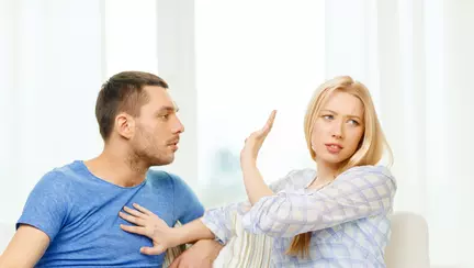 Când partenerul te critică mereu