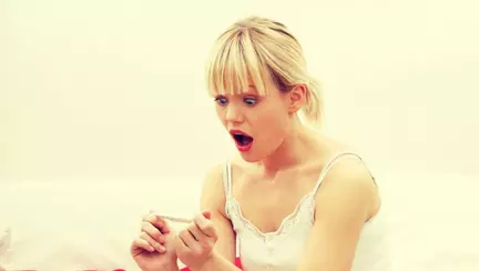 6 semne că ești însărcinată | VIDEO