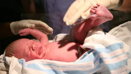 Fotografii în sala de naștere - cele mai impresionante momente!