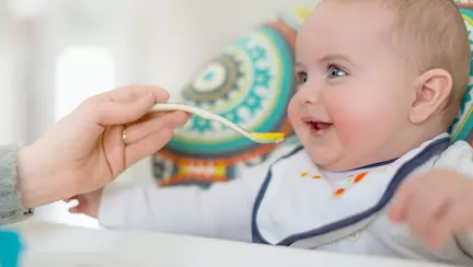 Ce să știi despre alergiile alimentare la bebeluși