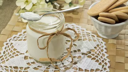 Cum să faci iaurt de casă