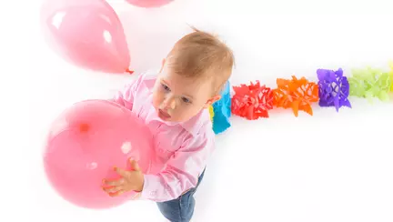 Jucării periculoase pentru bebe