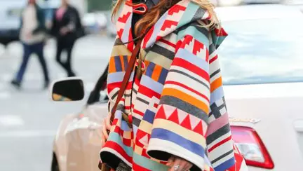 Blake Lively își poartă sarcina cu stil