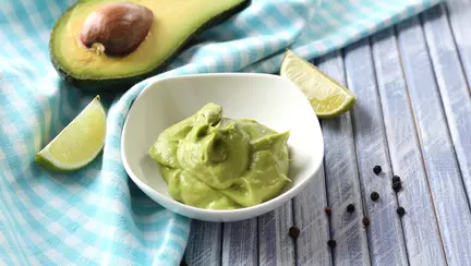 Guacamole pentru bebeluşi