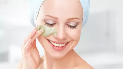 Mască naturală pentru curăţarea şi micşorarea porilor