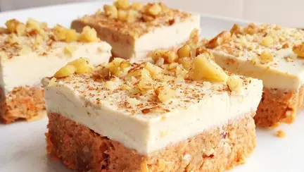 Prăjitură cu morcovi, fără coacere