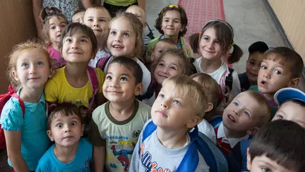 Societatea civila tace si face… educatie