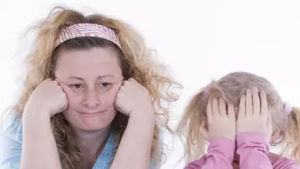 4 tipuri de relații toxice între mamă și fiică