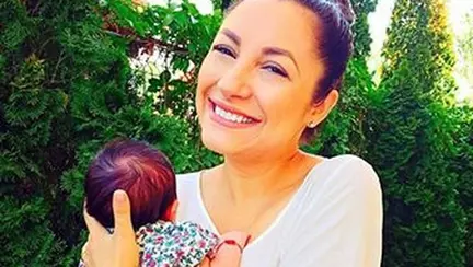 Ei au devenit părinți în această vară. Cele mai emoționante imagini cu bebelușii vedetelor | FOTO