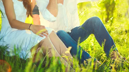 Oamenii fericiti sunt crescuti de parinti care fac asta