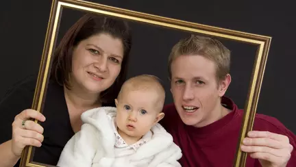 Ce spun imaginile pe care le postezi pe rețelele de socializare despre familia ta