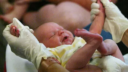 Cele mai rele lucruri pe care o moașă le-a auzit în sala de nașteri