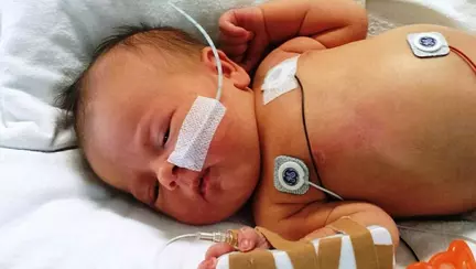 Cum ți se schimbă viața atunci când copilul aproape că îți moare în brațe