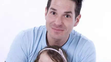 11 lucruri stupide și amuzante pe care le aude un părinte cu un singur copil