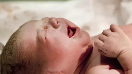 Este mai periculos să naști în weekend?