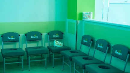 (P) Pampers se implică în procesul de modernizare a mai multor maternități din România