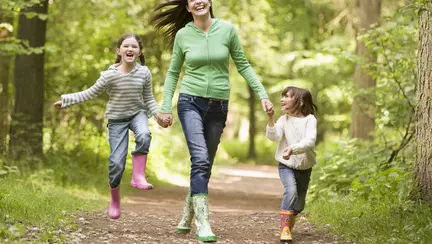 Cum să-ți înveți copilul să protejeze mediul