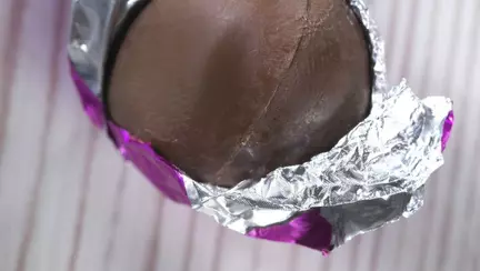 Pericolul din ouăle de ciocolată cu surprize. Un copil de trei ani a murit