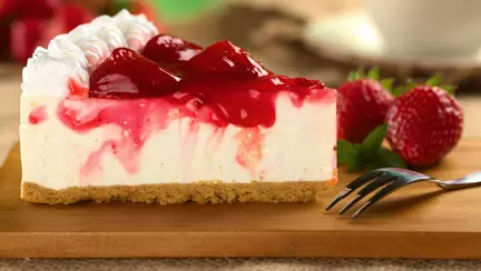 Simplu, sănătos și rapid. Cheesecake fără gelatină și fără coacere