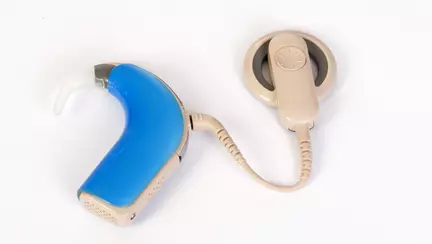 Un baietel si-a pierdut aparatul auditiv iar parintii sunt dispusi sa ofere recompensa