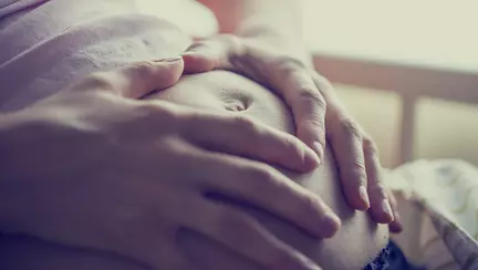 Graviduta batjocorita de medicul ginecolog. Se intampla intr-un spital din Romania